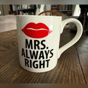 Mrs. Always Right Lipstick Smooch Mug 💋